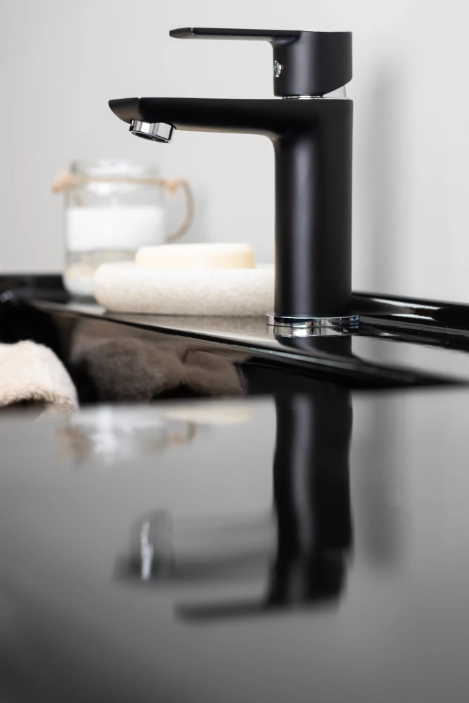 Baterija STELA za lavabo crna-hrom 2312